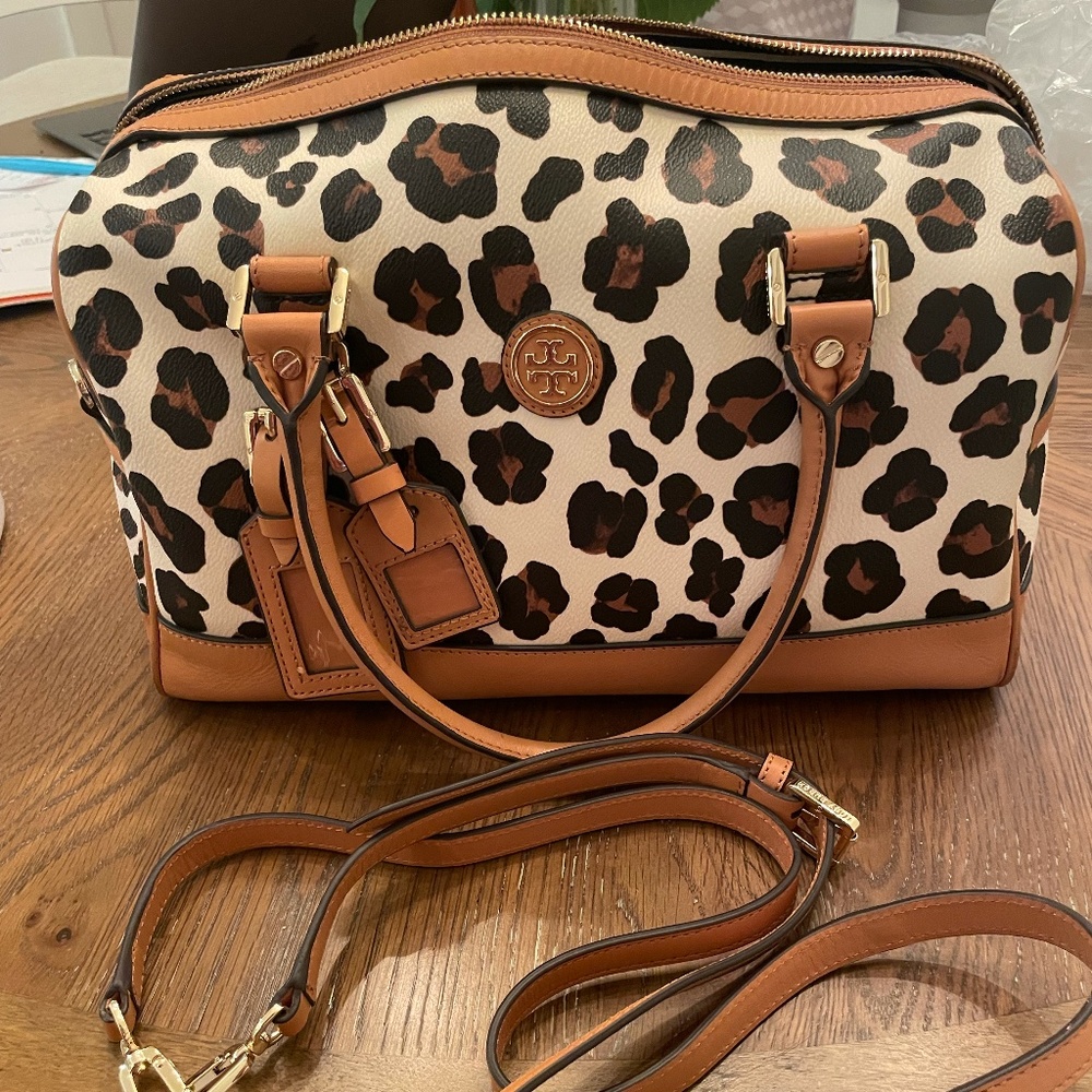 Leopard Tory Burch Purse - Picture 1 of 14